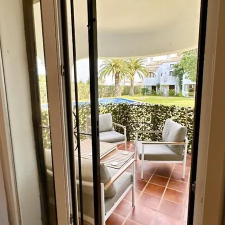 One Bedroom With Communal Pool デニア