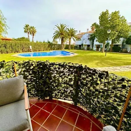 One Bedroom With Communal Pool デニア